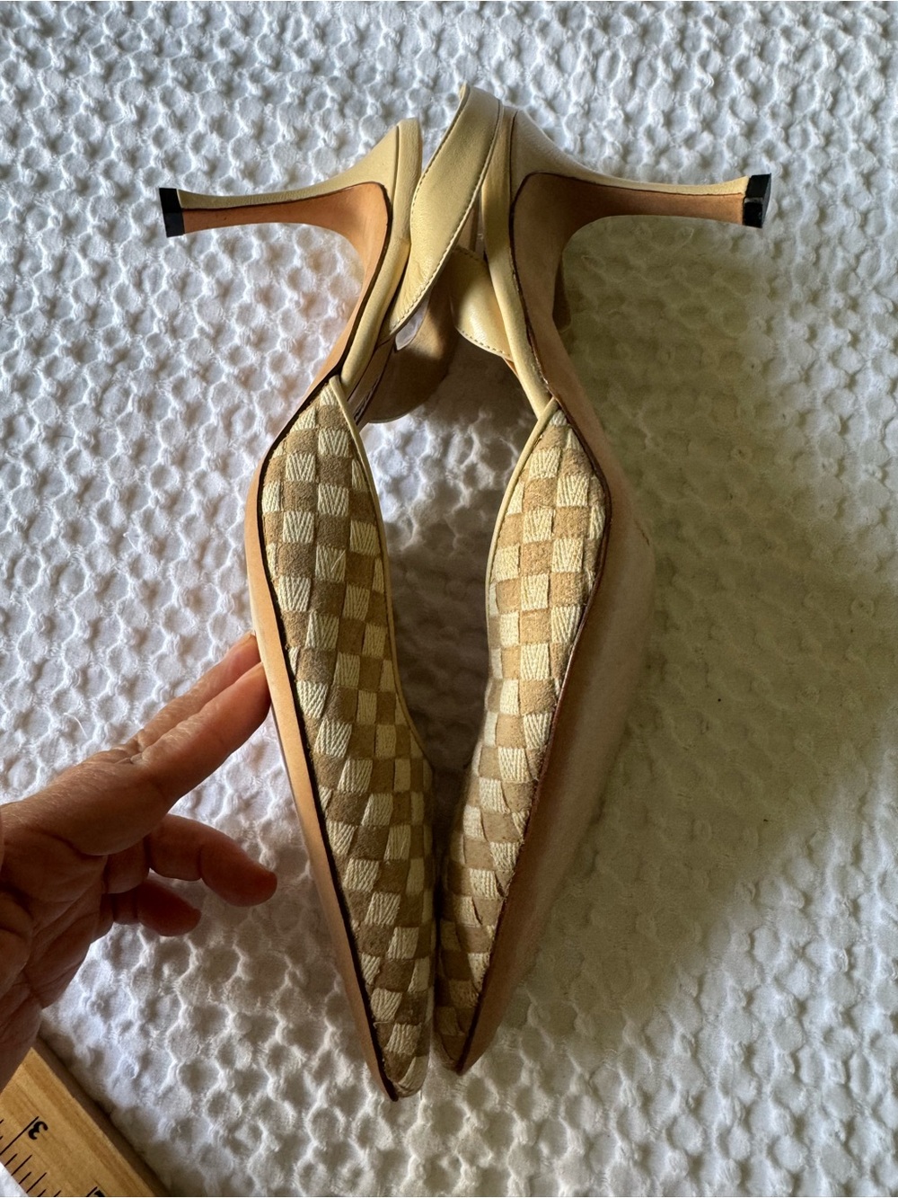 Manolo Blahnik Yellow Checked Slingback Pointed-Toe Mules - Picture 11 of 13